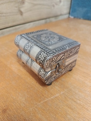 Indian jewelry box - jewelry,