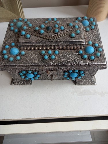 Vintage jewellery box - jewellery,