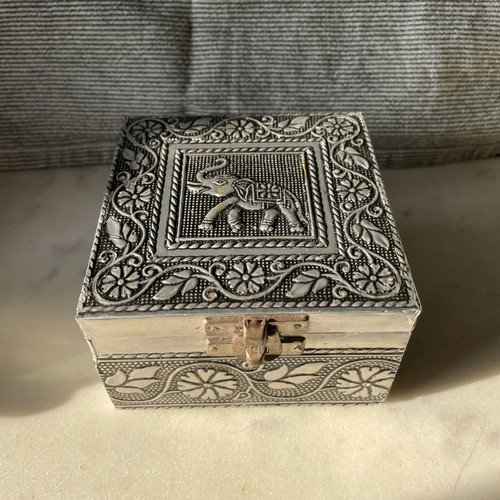 Aluminum jewelery trinket - aluminum, box